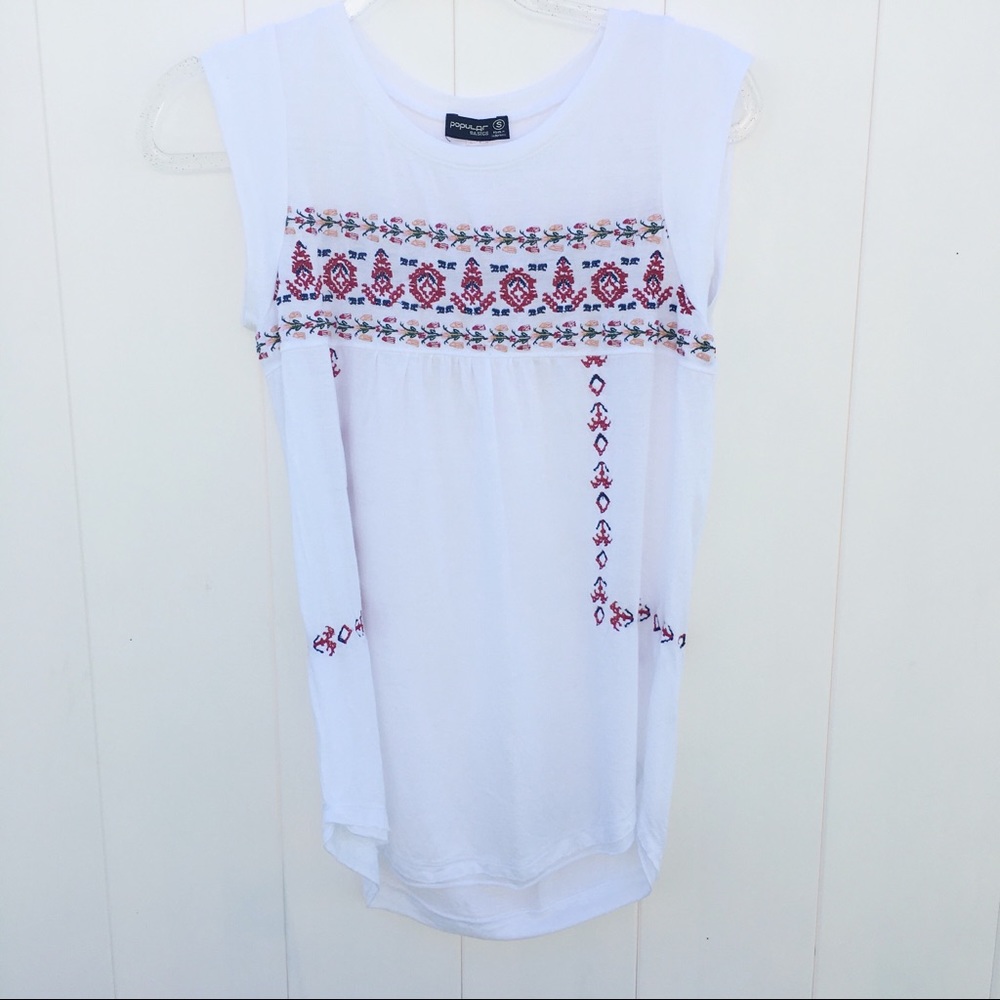 Popular Basics Embroidered top - Picture 3 of 3